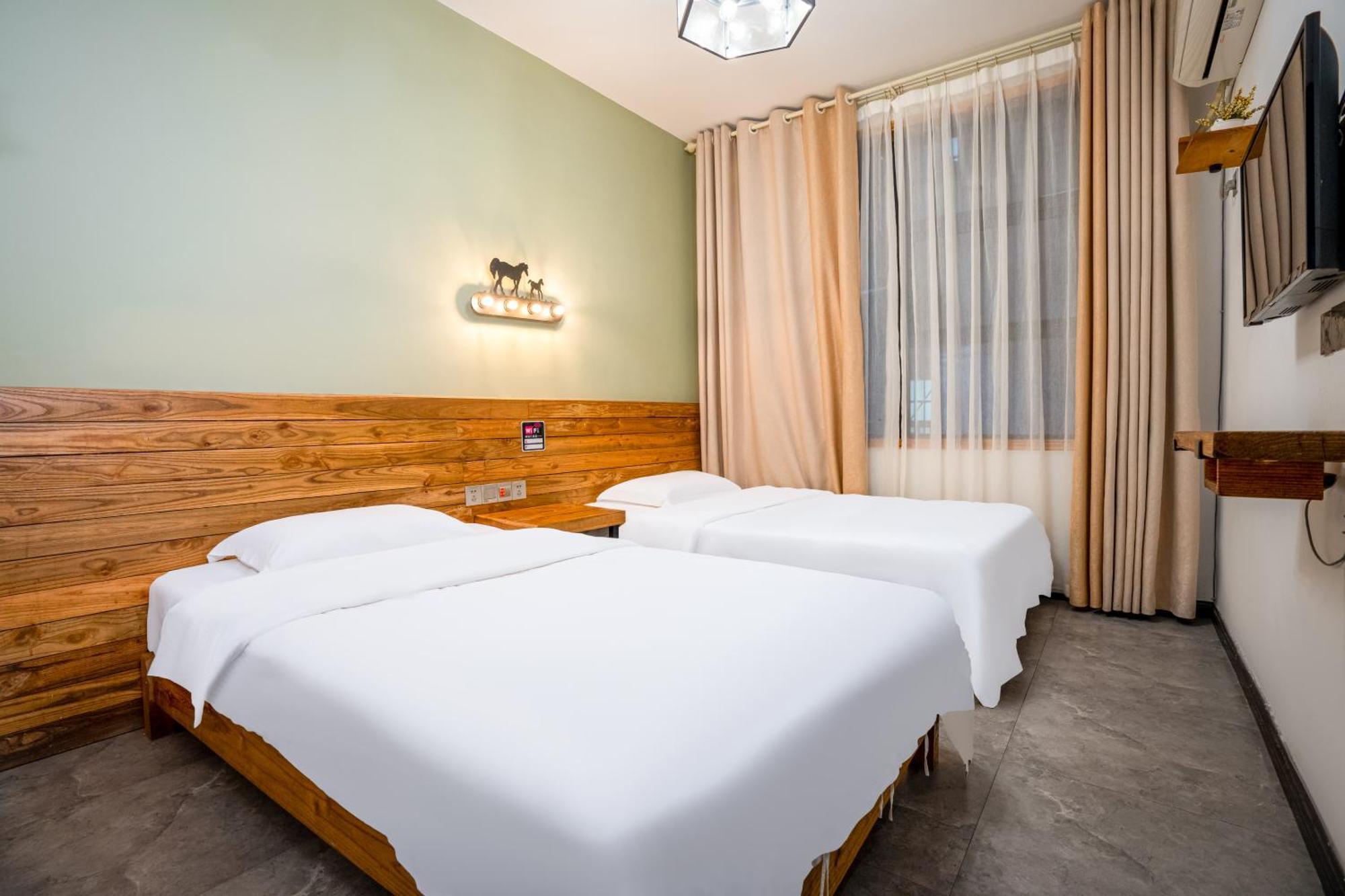 Tianmenshan Loft Art Inn Жангжиаже Екстериор снимка