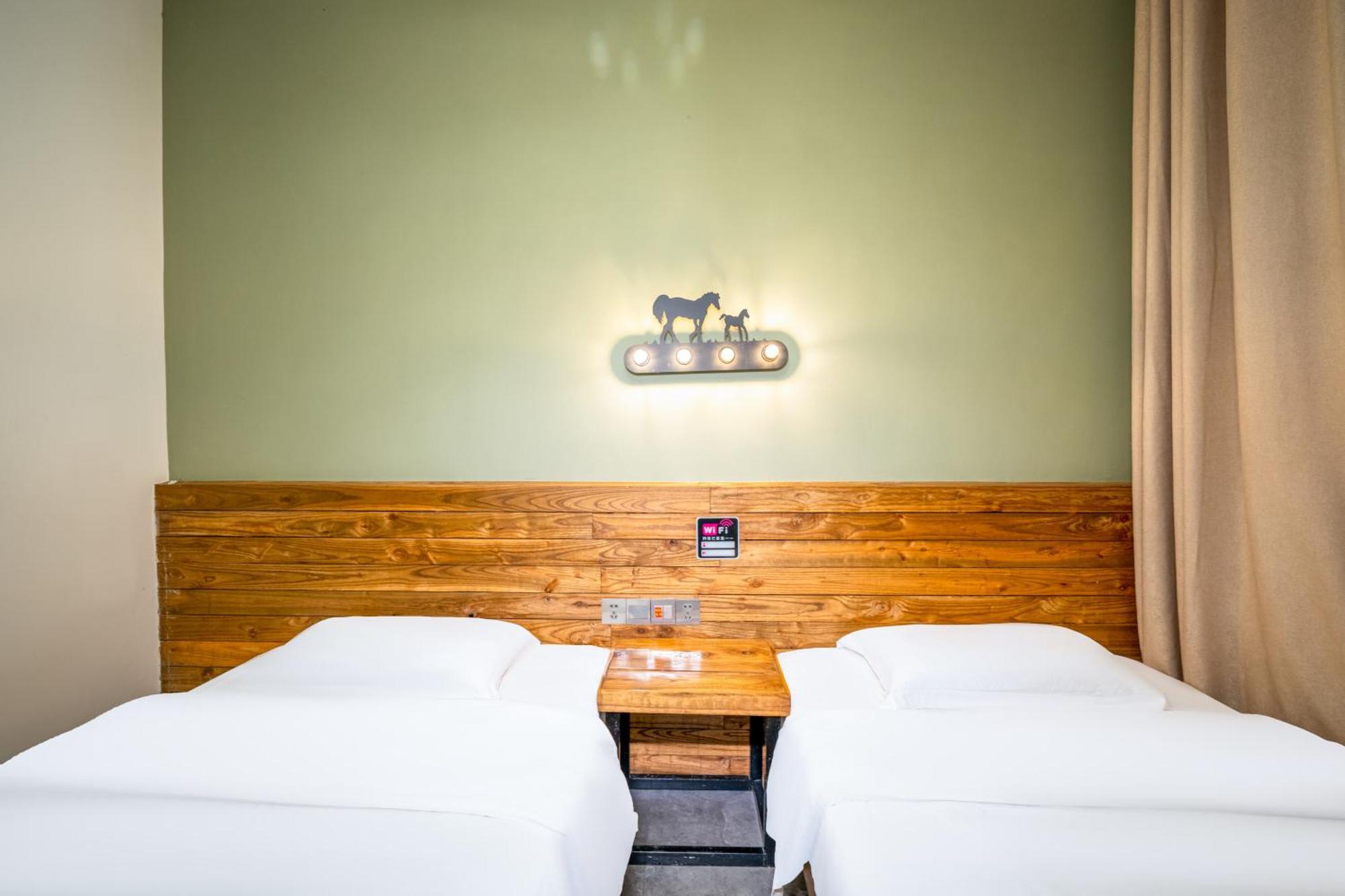 Tianmenshan Loft Art Inn Жангжиаже Екстериор снимка